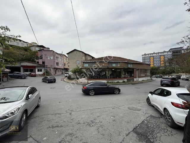 Rd'den Yeni Yapılan İtü Ögrenci Yurdu Yanı Cadde Üstü Dükkan