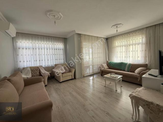 Rd'den Doğan 2 Sitesinde İçi Yapılı Masrafsız Çift Balkon Daire
