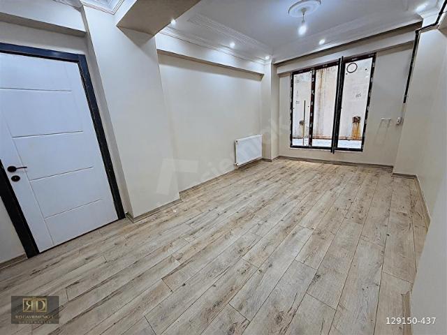 RD'DEN ÇELİKTEPE'DE KAPALI OTOPARKLI BAHÇELİ 65 m 1+1 DAİRE