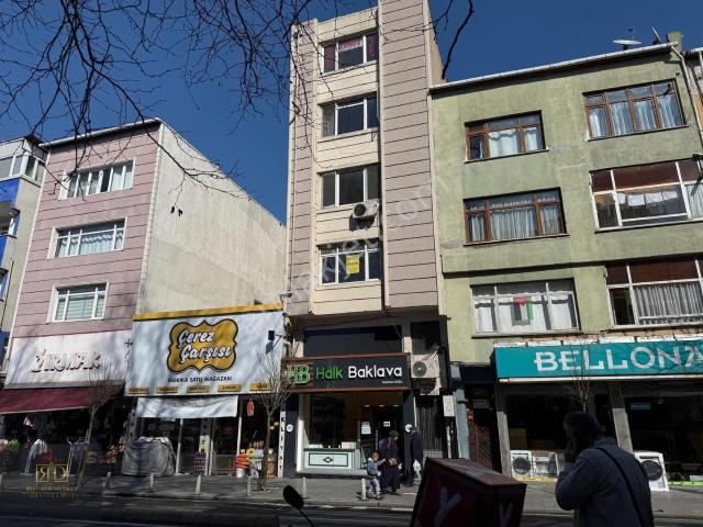 Rd'den Hazır Kullanımlı 4 Bölmeli Ofis, Cadde Üzeri | Yatırımlık