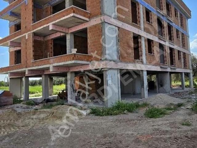 Reşadbey Mah Yapı Depo Yanı Ara Kat 2+1