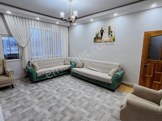 Reşadiyede İçi Ful Yapılı 3+1 Masrafsız Satılık Daire