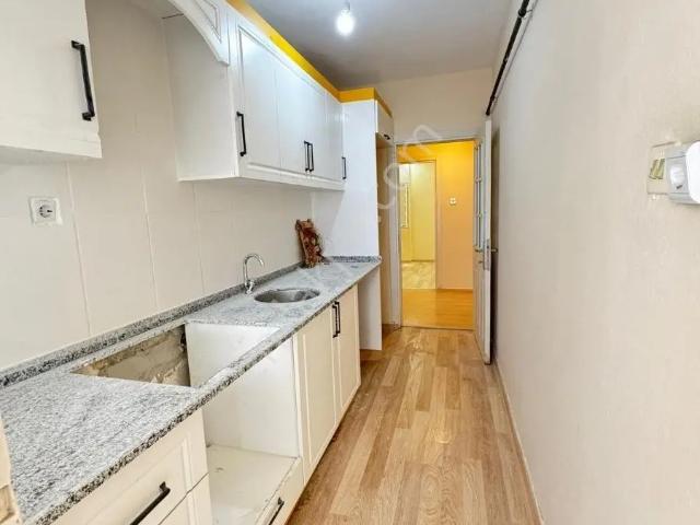 Reşadiye'de 3+1 İçi Full Yapılı Daire