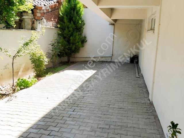 Reşatbeyde Ara Kat 3+1 Kapalı Otoparklı Satılık Daire | 135 M²