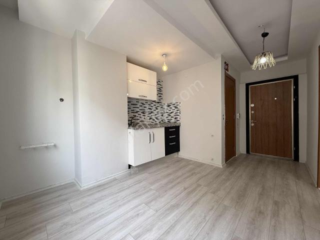 Reşatbey'de 1+1 40 M2 Kira Getirisi Yüksek Satılık Daire&ofis