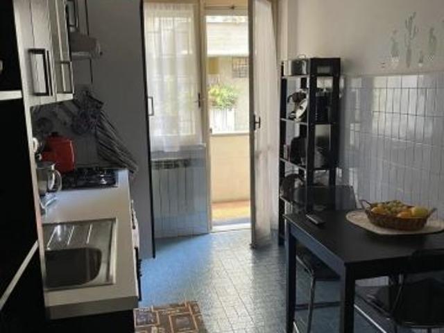 RE DI ROMA BILOCALE ARREDATO CON TERRAZZO PRIVATO