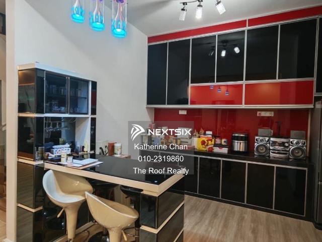 热门地点 双层End Lot #Mutiara Rini #Taman Mutiara Utama【4房3厕】20×65 Built up 1832sqft Freehold️ 保安区 Selling RM750K Bank Value RM780K–850K