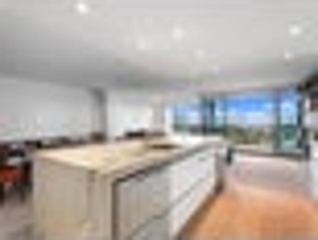 Remuera, 2 bedrooms, $1350 pw