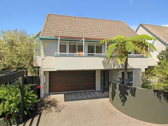 remuera, 2 bedrooms