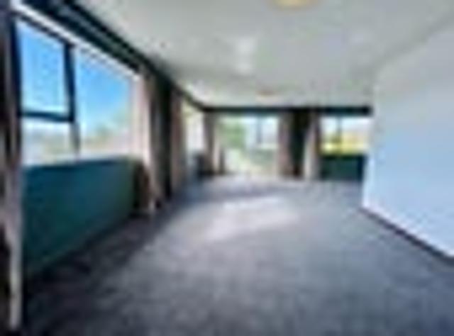 Remuera, 2 bedrooms, $695 pw