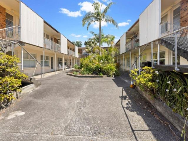 remuera, 2 bedrooms