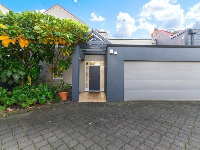 Remuera, 3 bedrooms