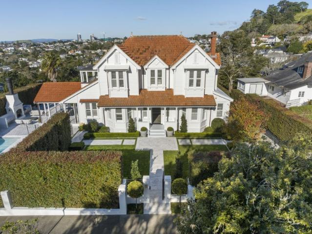 Remuera, 6+ bedrooms