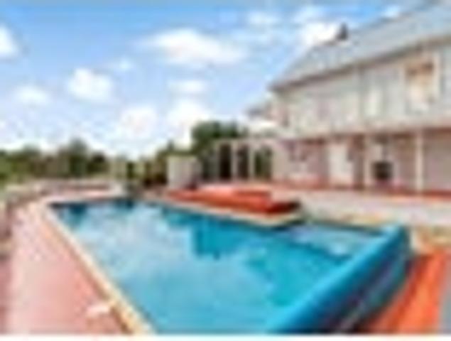 Remarkable Villa with Views on 13 acres!