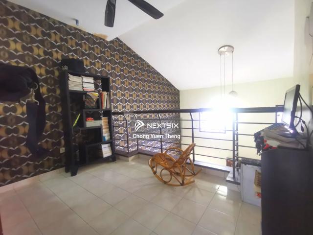 Remarks: *Tenanted RM2500 + up stairs target RM1500. Rm4000 roi 3.7% * Viewing time: For Sale: RM 1.3Mil Nego