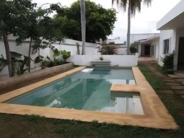 REMATO CASA CON ALBERCA EN MERIDA