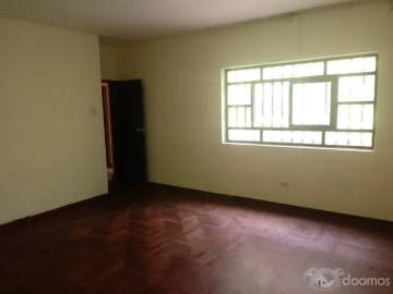 Remato Casa Departamento De Un Nivel Con Cochera Independiente
