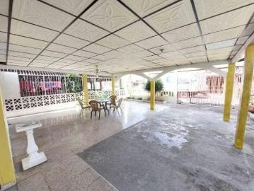 Remate de Casa en Venta – Juan Díaz | 4 recámaras por 130000.00 en Ciudad Radial
