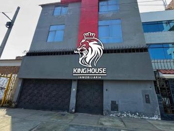 Remate de Casa Comercial en Venta en Palao S.M.P. Con un Semi sótano de 3 pisos