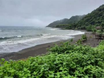 REMATE DE FINCA EN PLAYA CAMBUTAL LOS SANTOS FRENTE AL MAR