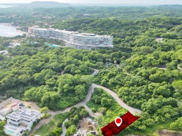 ¡Remate! Único lote a pie de playa en Bolongo — Punta de Mita