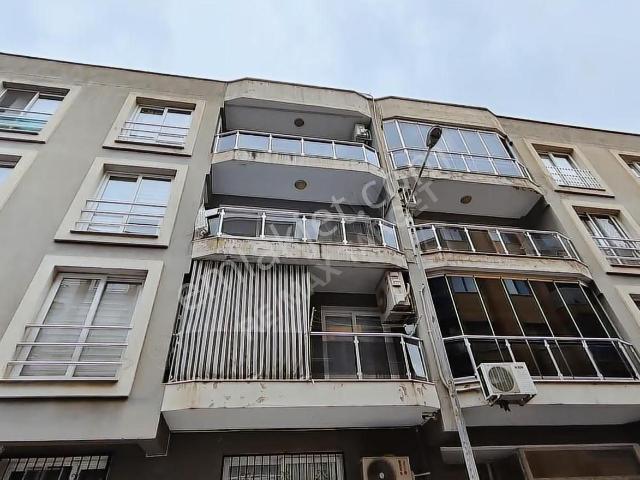 Remax Target'dan Küçükçiğli Merkezde Geniş Satılık Daire