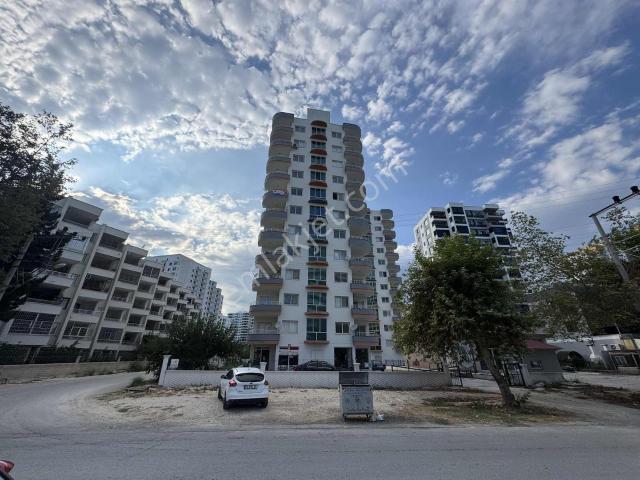 Remax Toros'tan Arpaçbahşiş'te Havuzlu Sitede Satılık 2+1