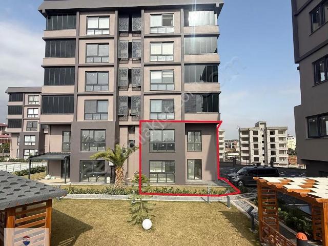 Remax Toros'tan Mezitli'de 3+1 Kiralık Bahçe Dubleksi