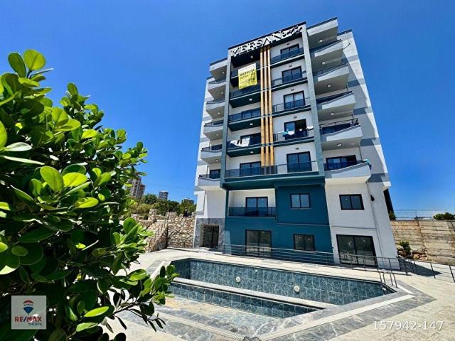REMAX TROPIK'TEN AYAŞ'TA LÜX 1+1 HAVUZLU DAIRE
