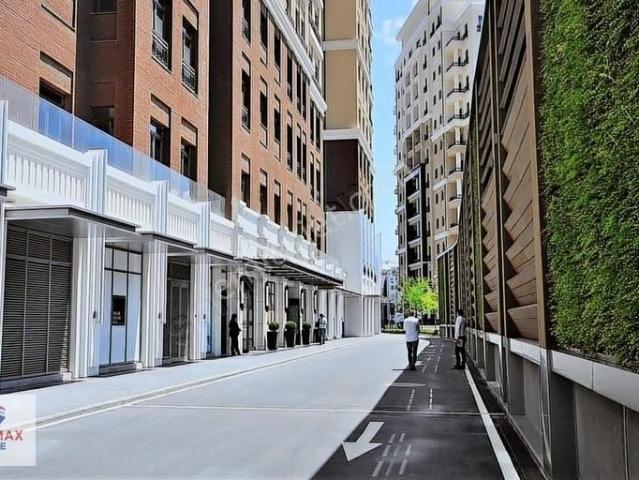 Remax We Emaar Square Full Eşyalı Balkonlu 2+1 Kiralık Boş