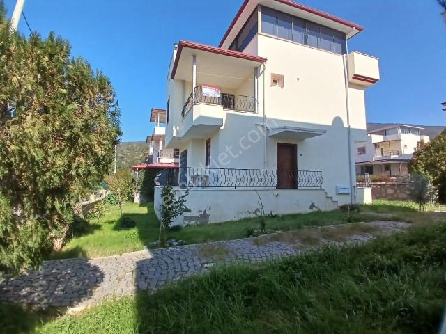 Remax Zümrüt'ten Doğa Ve Deniz Manzaralı 4+1 Villa
