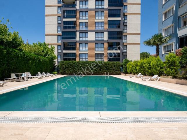 Remax Advantage Billurkent Sitesinde Havuz Manzaralı Satılık 3+1