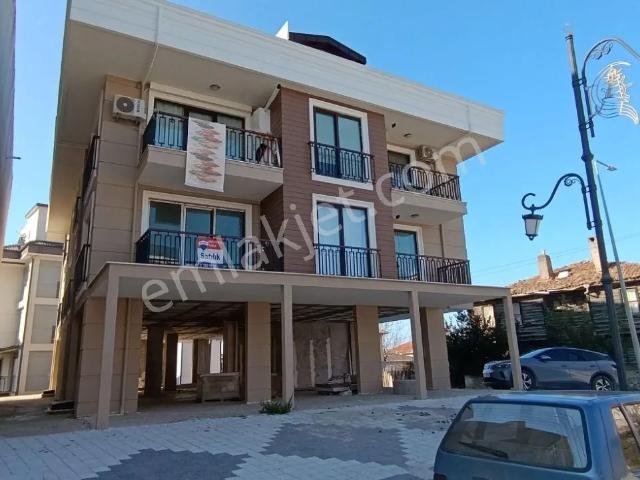 Re/max Anka'dan Atatürk Caddesi'ne Cepheli Merkezi Daire