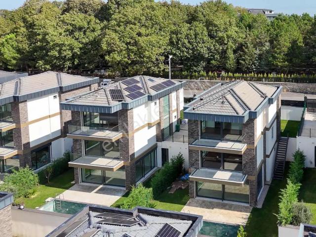 Remax Anka'dan Satılık Site İçinde Müstakil Villa