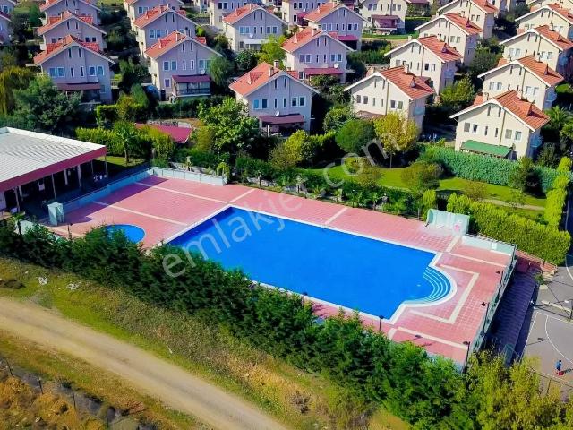 Remax Anka'dan Satılık Site İçinde Villa