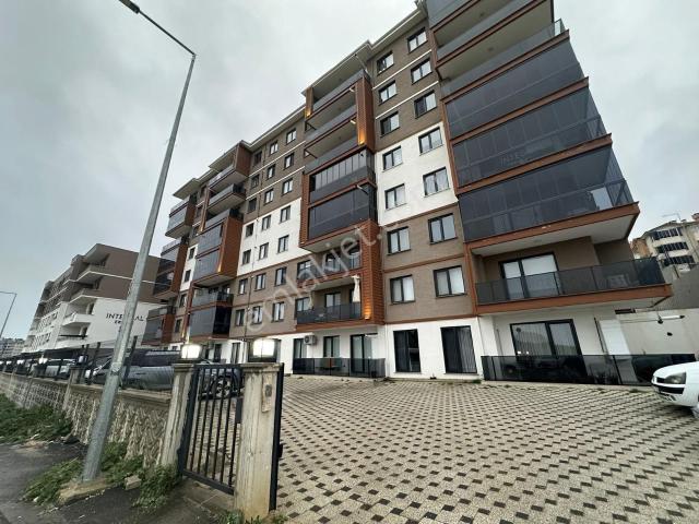 Remax Area Dan Kurtuluş Da Eşyalı Satılık Ara Kat 1+1 Daire