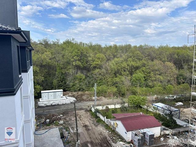 Remax Can Baydır Satılık 1+1 Havuzlu Sitede