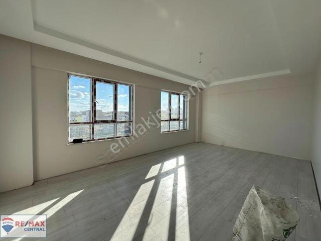 Re/max Central'dan A.t.gazi Mah.'de 4+1 Arakat Lüks Daire