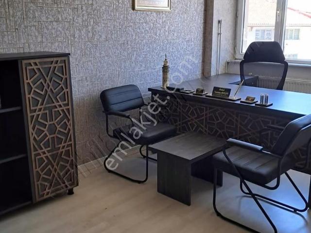 Remax Centralden Çarşıda Satılık Ful Eşyalı Ofis