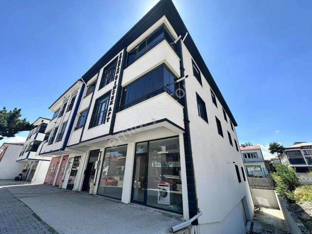 Remax Dem'den Cadde Üzerinde 1+1 Eşyalı Sıfır Daire