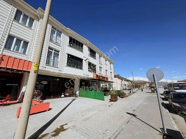 Remax Dem'den Cumhuriyet Mah Ön Cephe 3+1 Daire