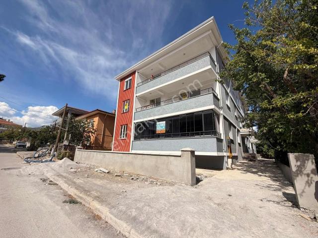 Remax Dem'den Cumhuriyet Mahallesinde Sıfır 3+1 Fırsat Daire