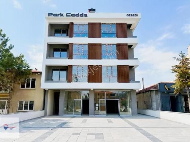 Remax Dem'den Ana Cadde Üzeri Satılık İş Yeri