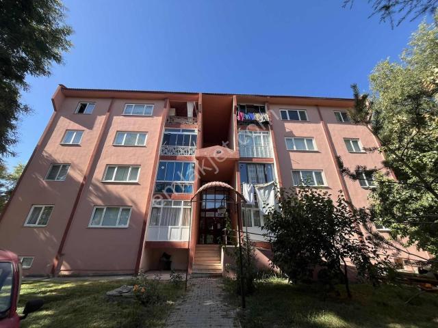 Remax Dem'den Çarşı Tokide En Uygun Ve Büyüklerden 3+1 Satılık