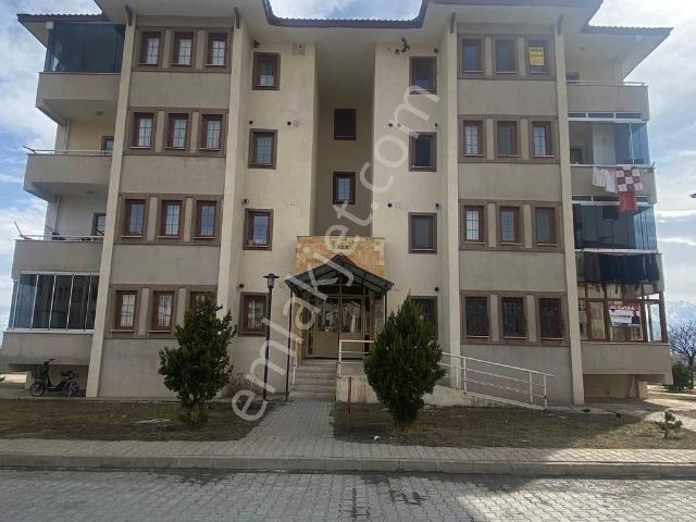 Remax Dem/den Geçit Tokilerde Uygun Fiyatlı Giriş Kat Daire