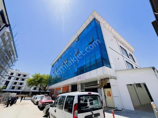 Remax Dem'den Şehir Merkezinde Dörtyol'da 1+1 Eşyalı Daireler