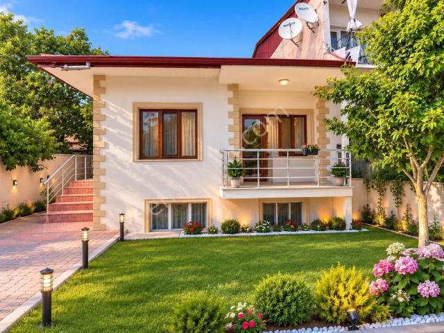 Remax Dem'den Halitpaşa Mah. Kiralık Müstakil 3+1 Ev