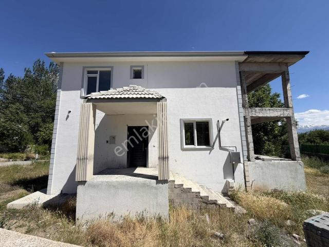 Remax Dem'den Işıkpınar' Da Satılık Villa