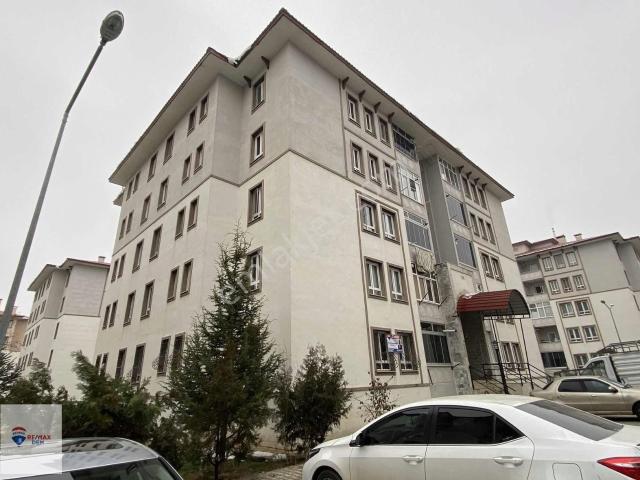 Re/max Dem'den Ula Tokide Satılık 3+1 Yapılı Geniş Fırsat Daire