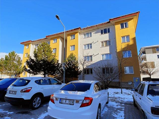 Remax Dem'den Yunus Emre Tokiler'de 1+1 Satılık Fırsat Daire